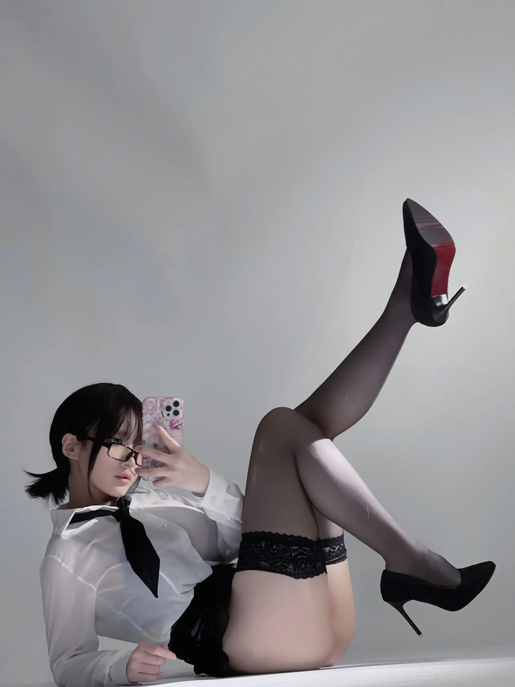 幼愛youmeko – NO.12 黑丝眼镜OL [29P]插图8